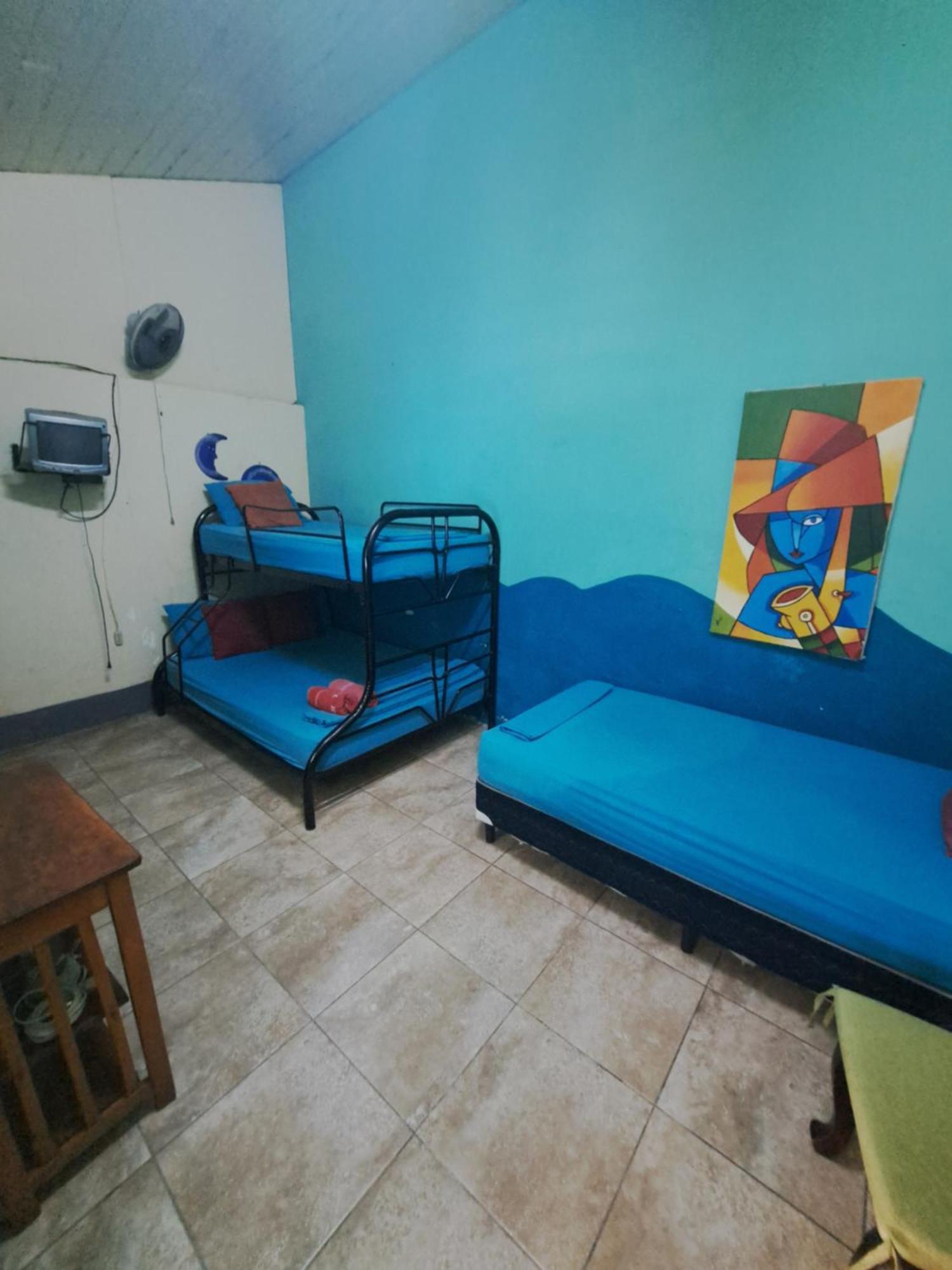 Hostal Mochilas Granada Cameră foto