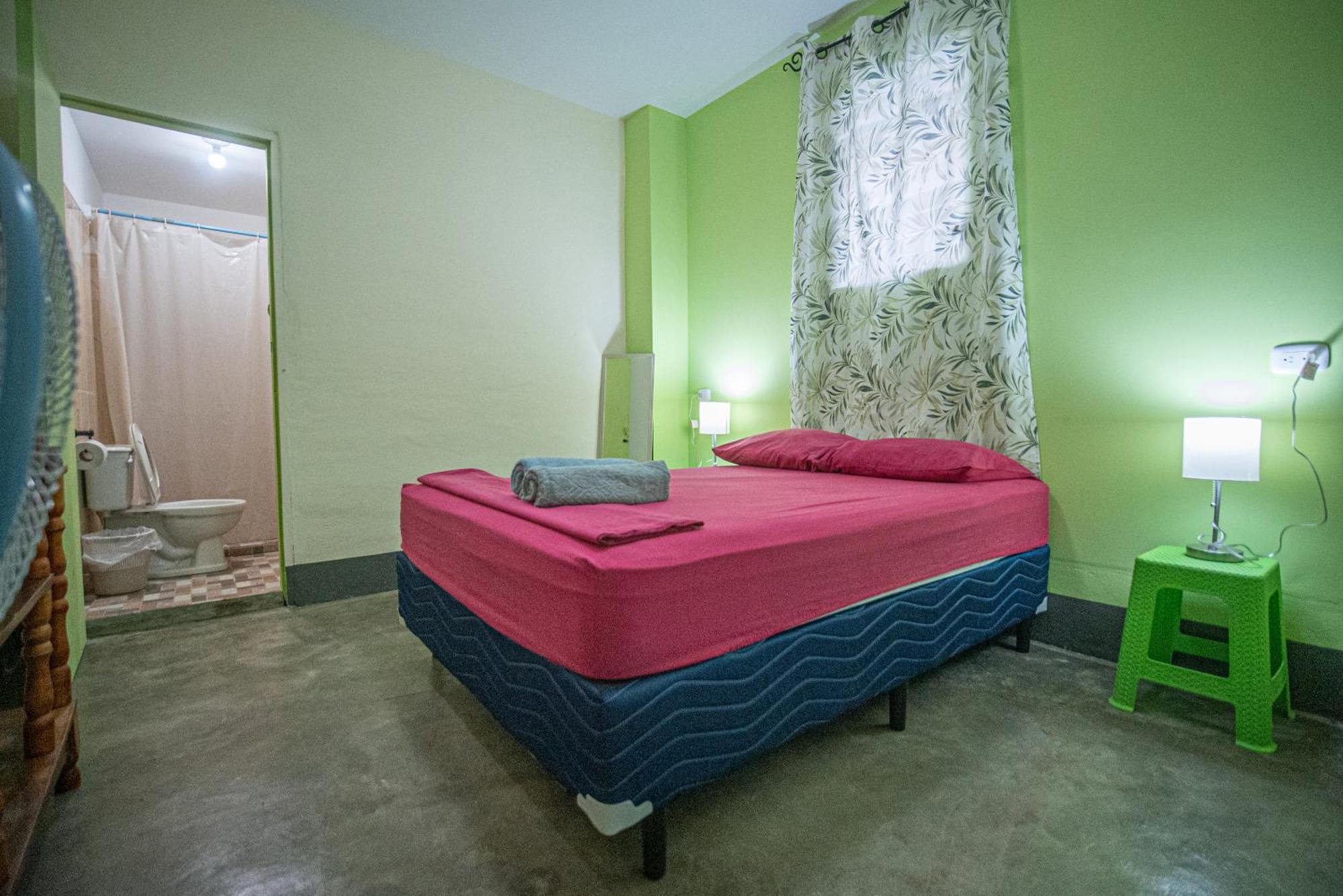 Hostal Mochilas Granada Cameră foto