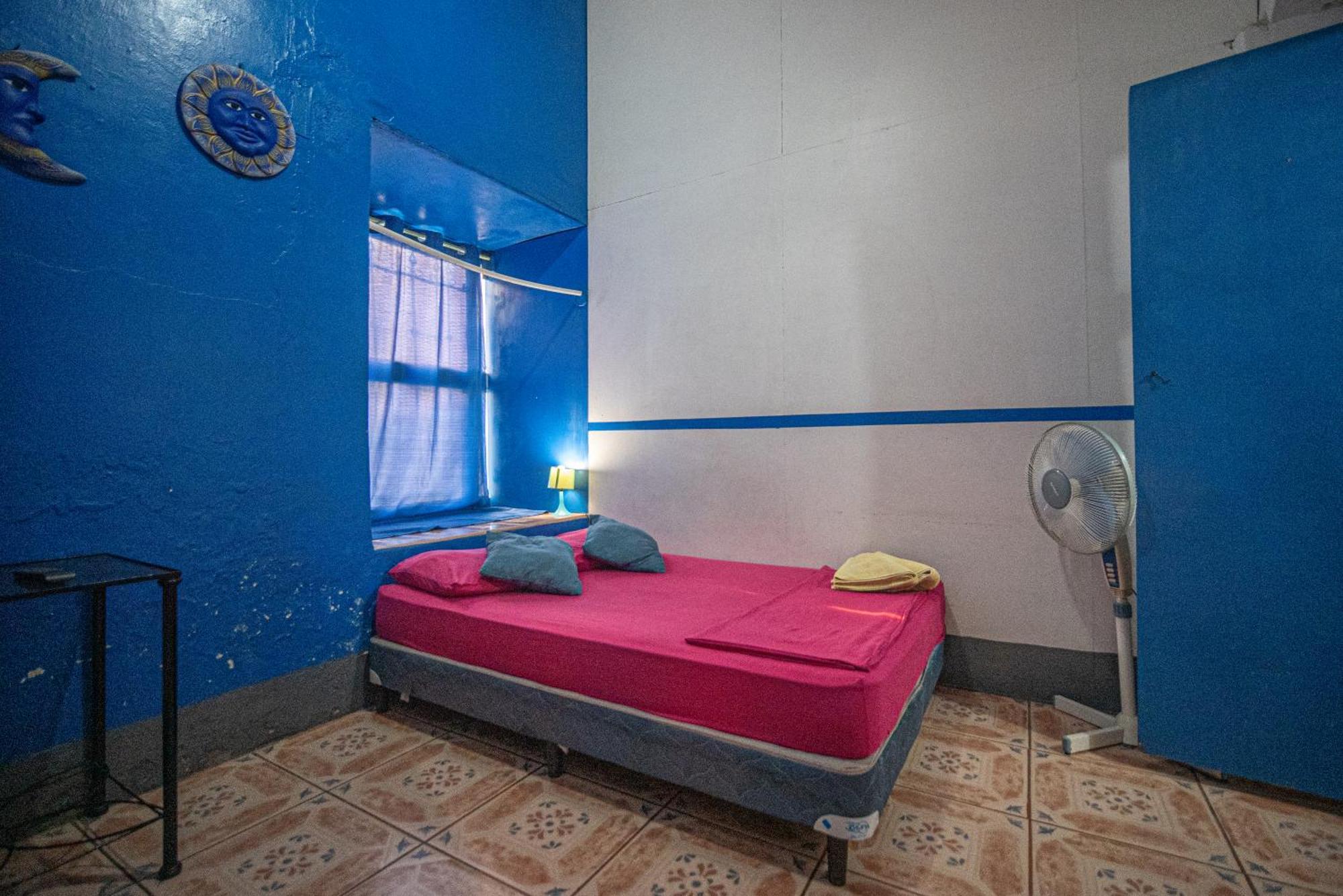 Hostal Mochilas Granada Cameră foto