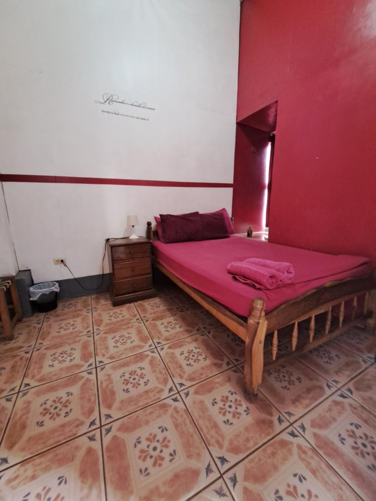Hostal Mochilas Granada Cameră foto